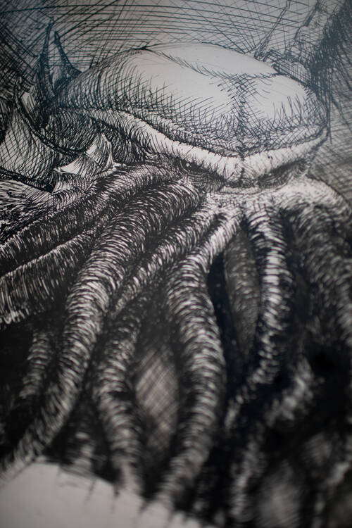 Drawing of a man who’s scared while seeing Cthulhu get out of the water behind a lighthouse.